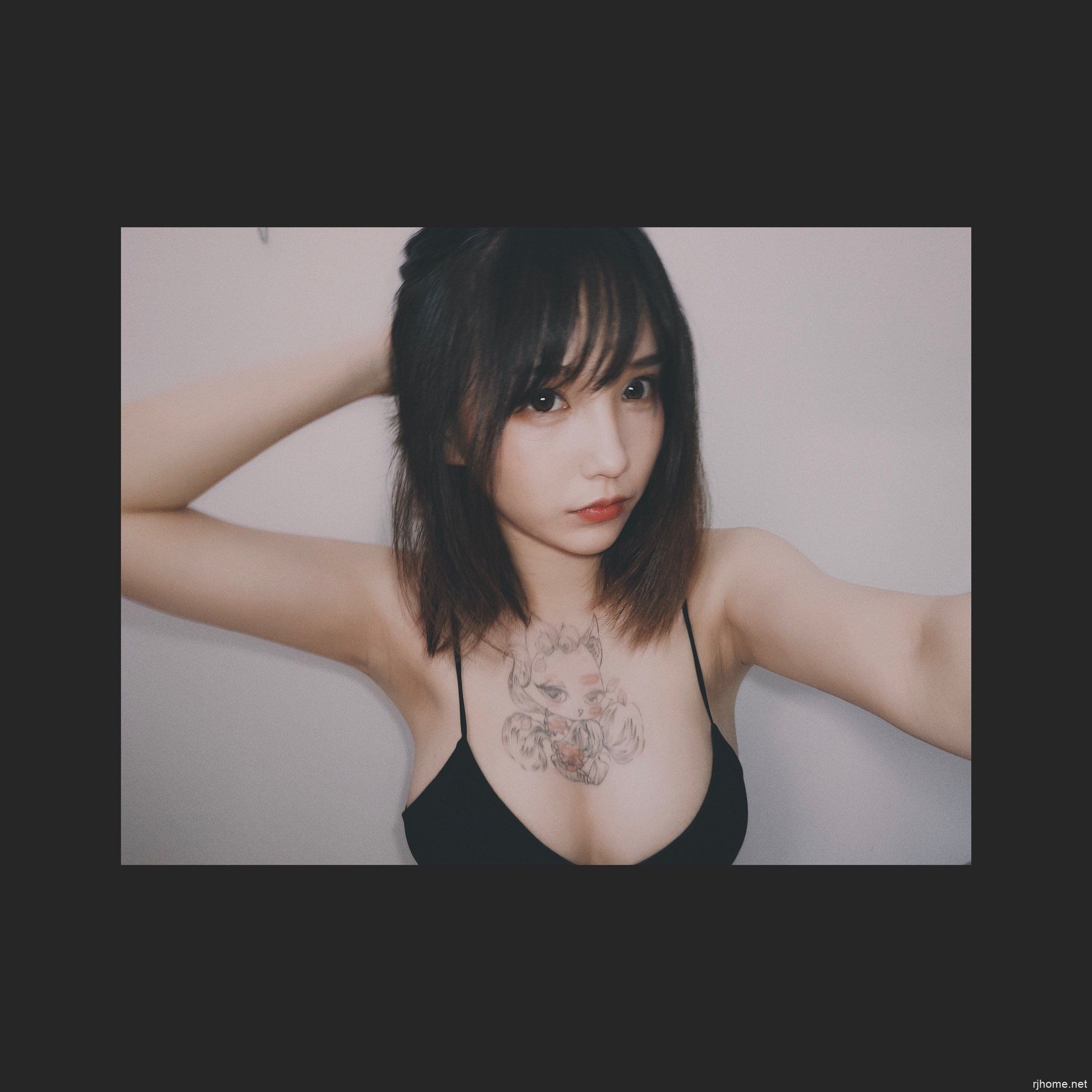 [洛洛子]Rakukoooo Twitter【度盘】【235MB 900+p】