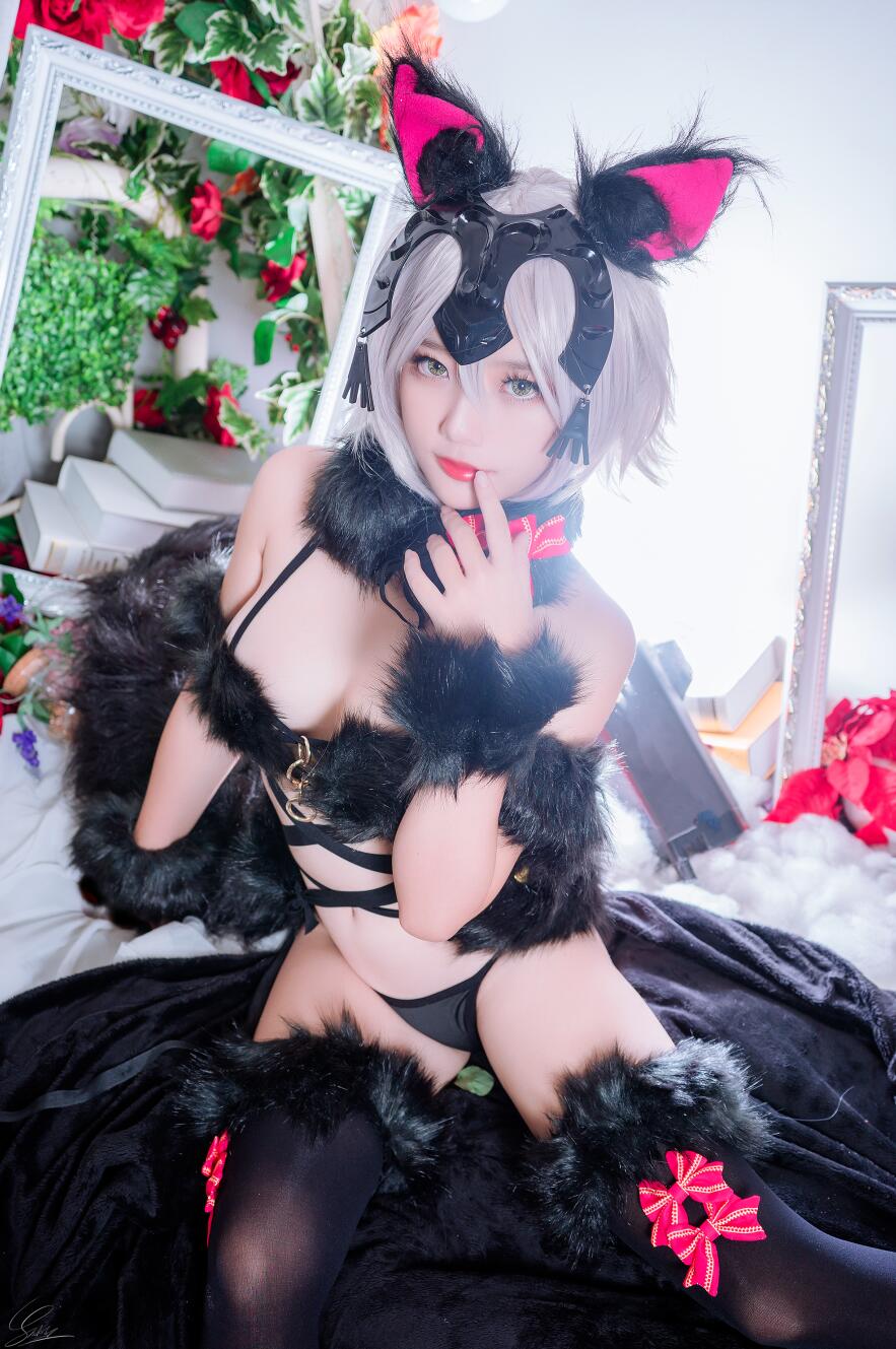 [006]Messie Huang – Jeanne Alter sexy wolf [度盘] [22P/118M]