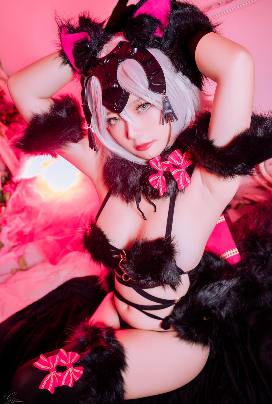 [006]Messie Huang – Jeanne Alter sexy wolf [度盘] [22P/118M]