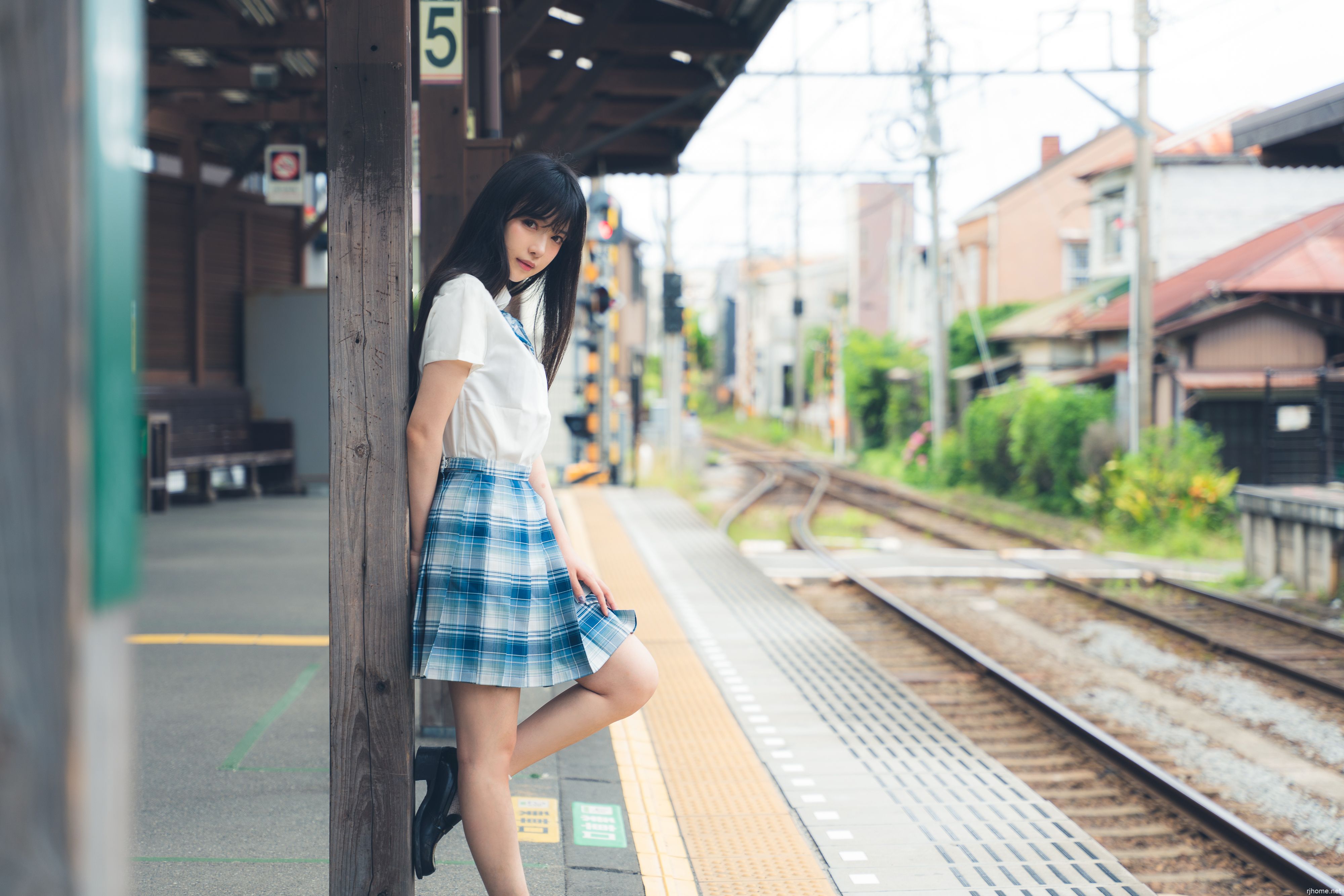 【2020.9.20】shika小鹿鹿-以夏之名（真爱版）[20P  197M]