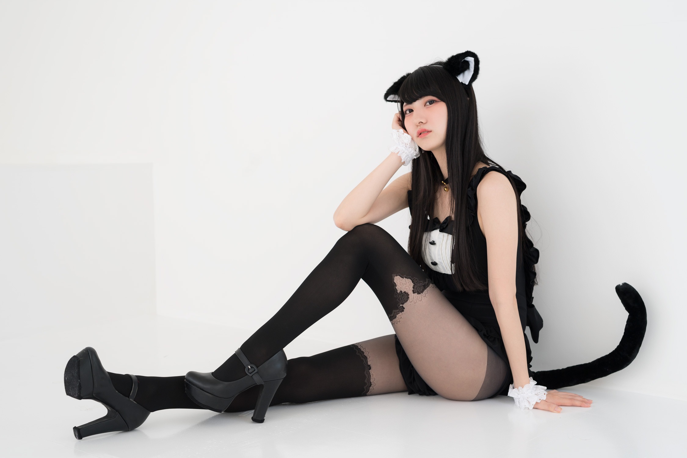 [004] play(みりっく)-BlackCat [度盘] [174p/71.8mb]