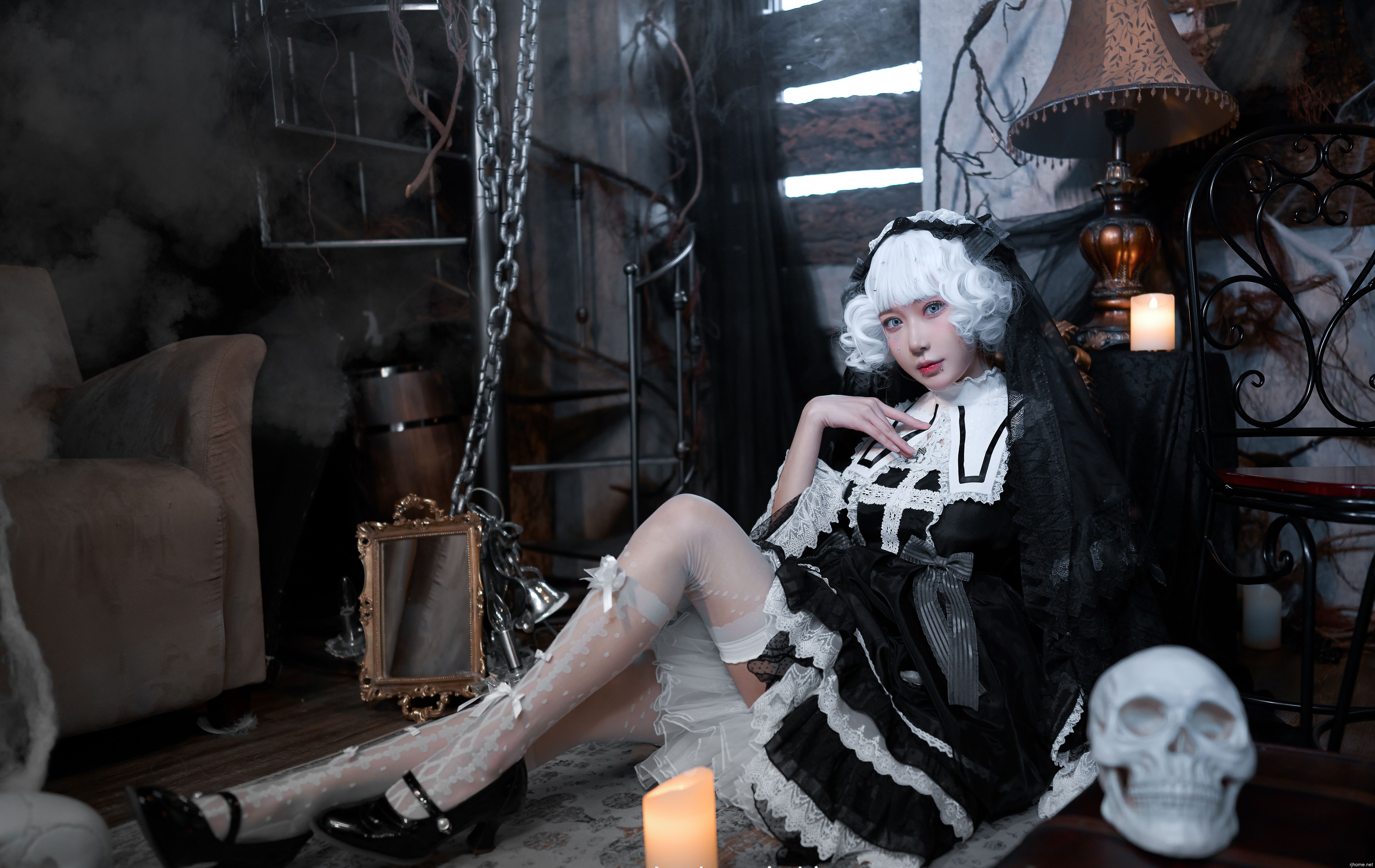 微博@阿包也是兔娘－写真作品15套原版合集 [184P/2.47G]