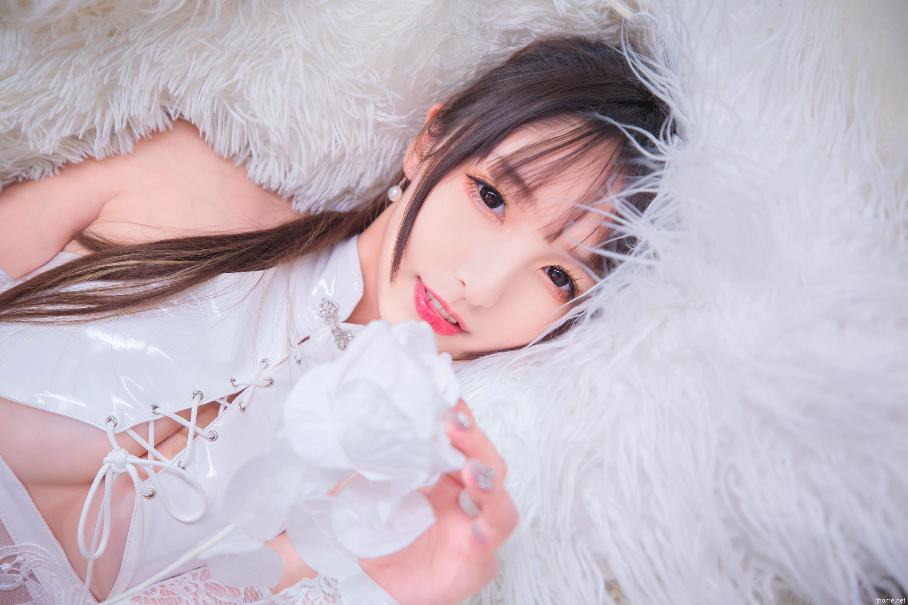 07神楽坂真冬 - 12《風と月》黑白旗袍[150P+2V/765MB][百度云]