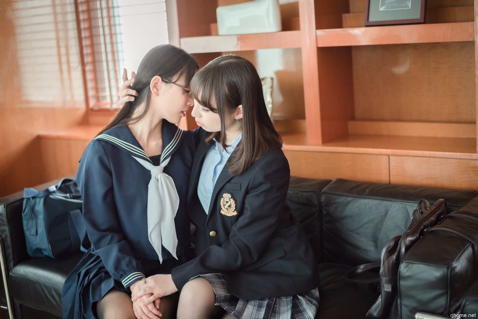 NudeSheep(柳瀬美月) x 福田もか – 比翼の鳥 [144P/340M]