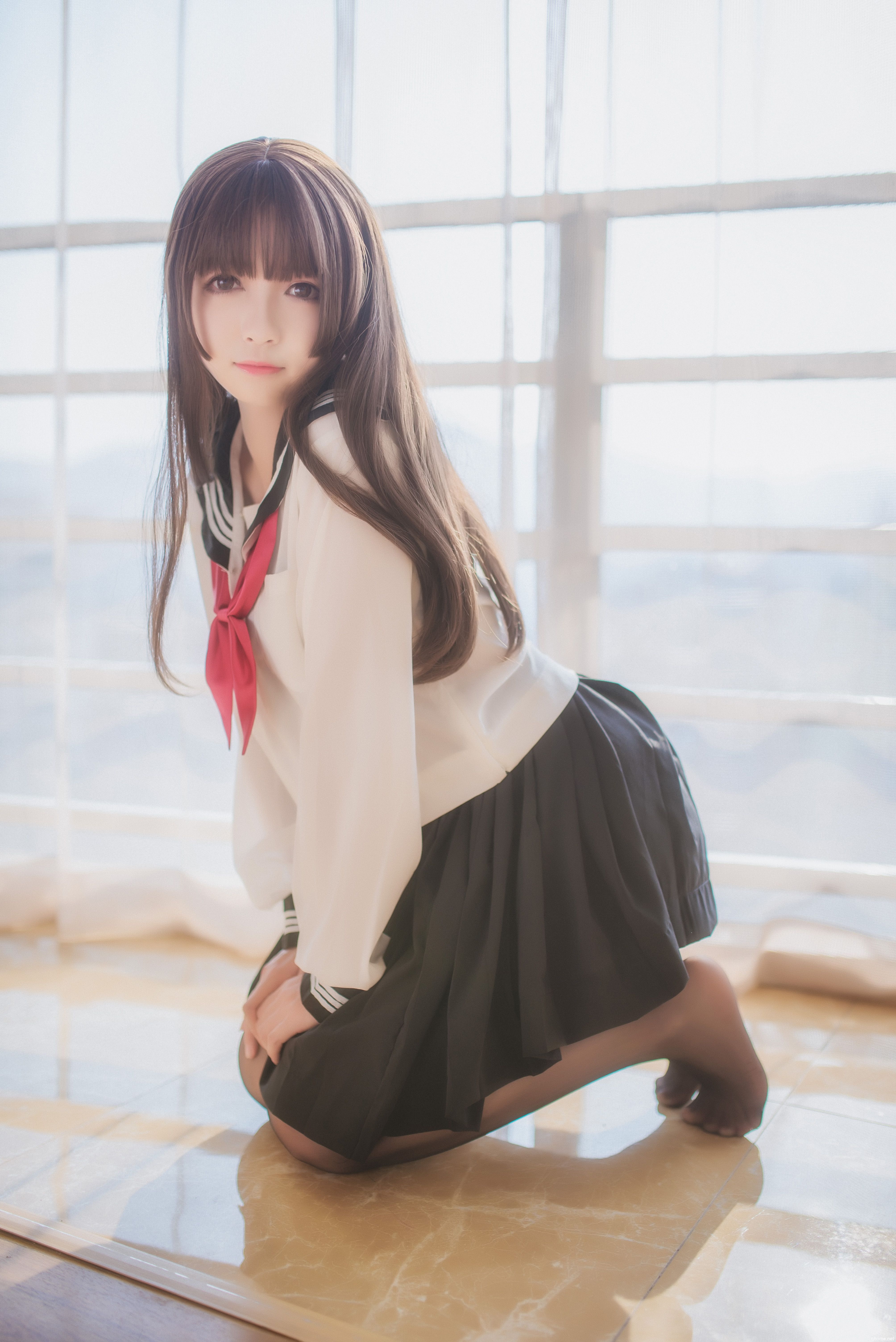 白金saki 半透明水手服  32p 112m