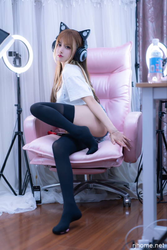 【003】已补 - 过期米线线喵-电竞猫咪过膝黑丝写真[74P-113MB]