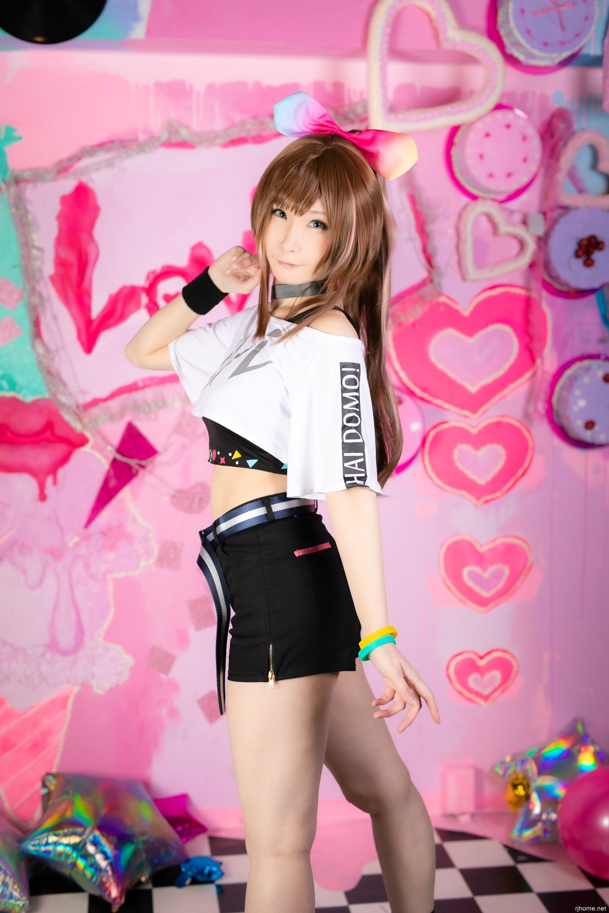 [My Suite (あつき)] 1st!! (キズナアイ) [112M 186P]