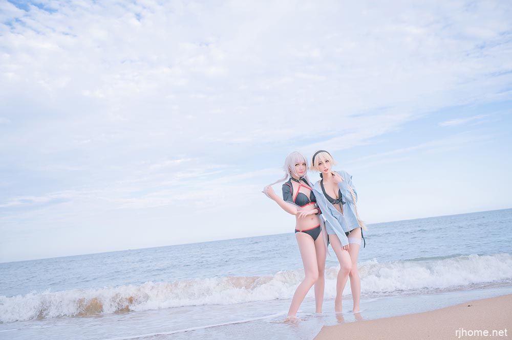 [316]周叽是可爱兔兔 NO.021 黑白贞双人泳衣[21P-188MB]