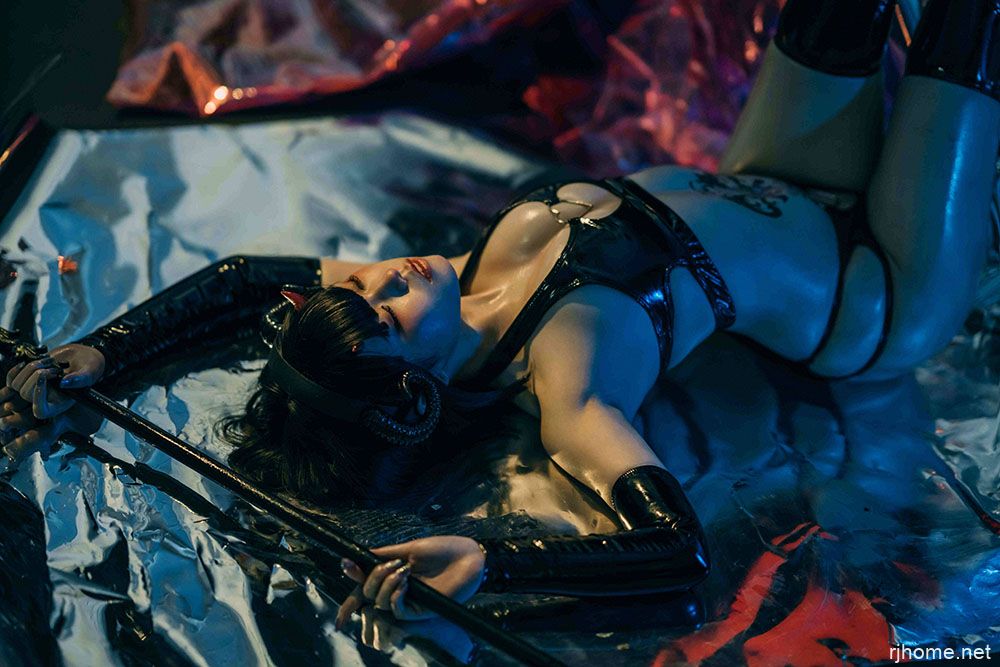 [248]七月喵子 NO.018 小恶魔[28P-196MB]