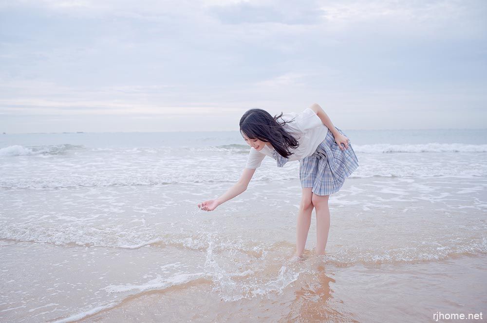 [285]周叽是可爱兔兔 NO.020 海边jk[[35P-252MB]