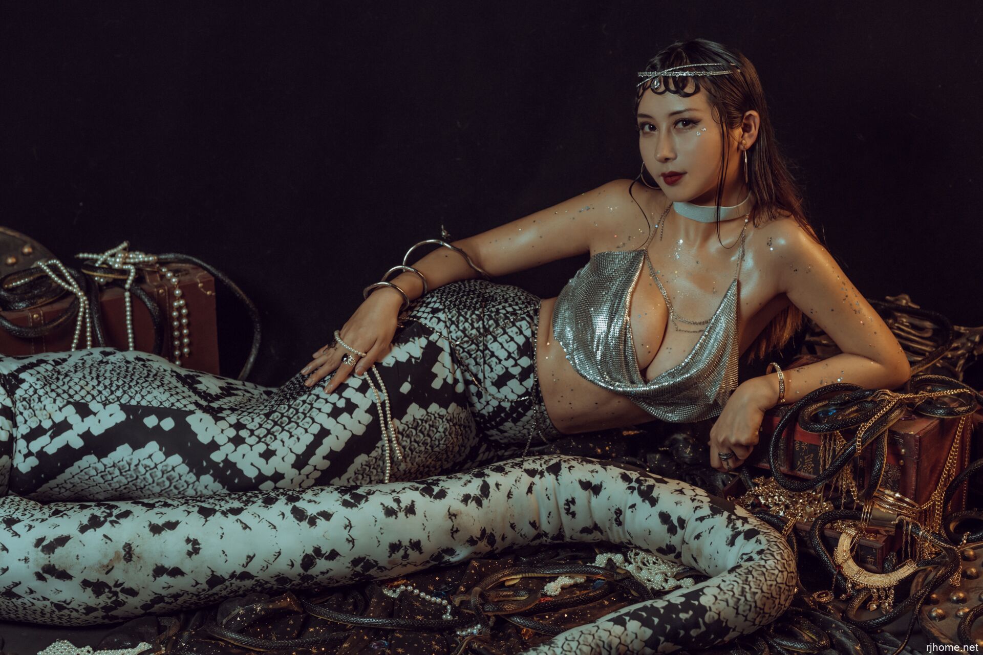 [018]云溪溪 奶桃 蛇姬 [40P 580MB]