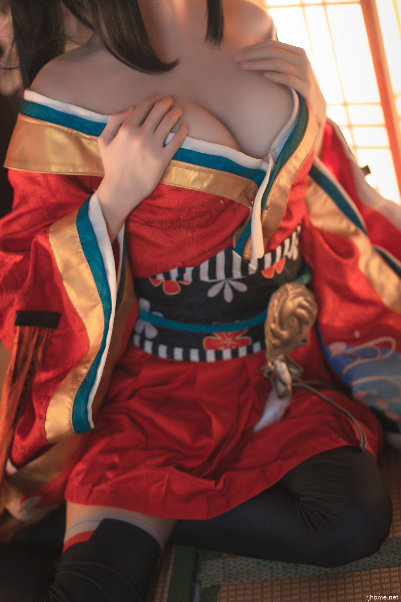 西园寺南歌 - 大鳯 Taihou【32P - 157M】