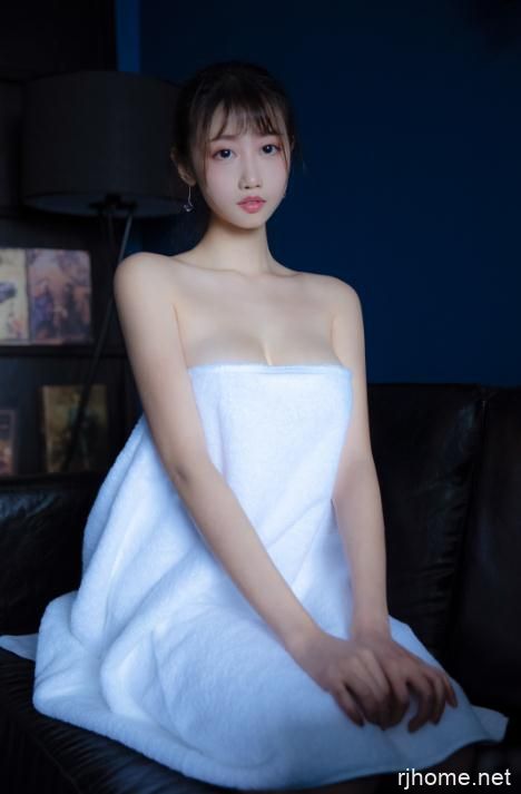 2108204  奈汐酱nice - 深蓝   25P-352M  秒传