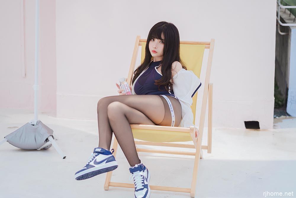 rioko凉凉子 - 天台竞泳[秒传][247M]