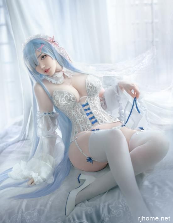 2110136  sayathefox30套写真合集  410P-4.27G   秒传