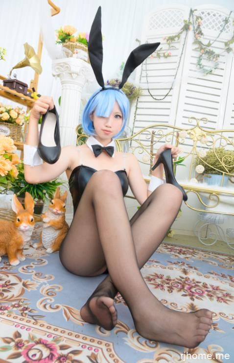 2110293  大米米球 - 蕾姆兔女郎   32P+1V-300M   秒传