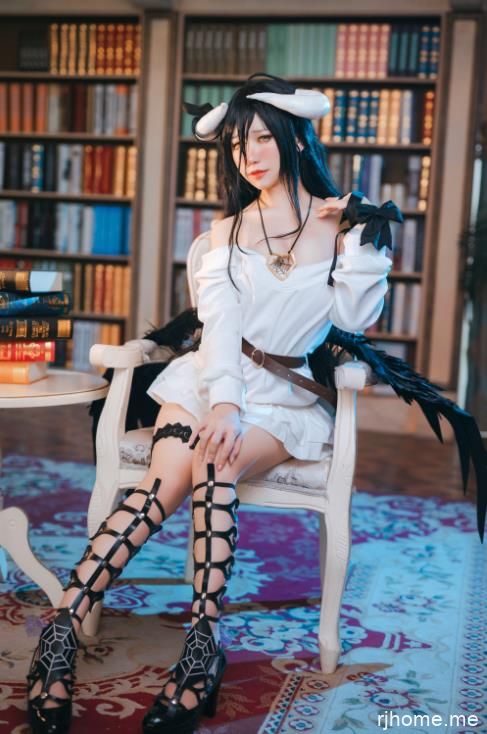 2110209  芋圆侑子 -  雅儿贝德私服   20P+2V-277M   秒传