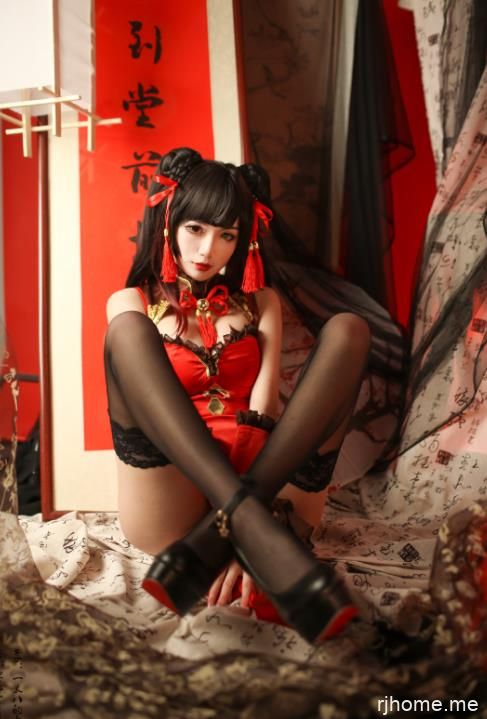 2111106  一米八的大梨子 12套合集  746P-3.29G   秒传