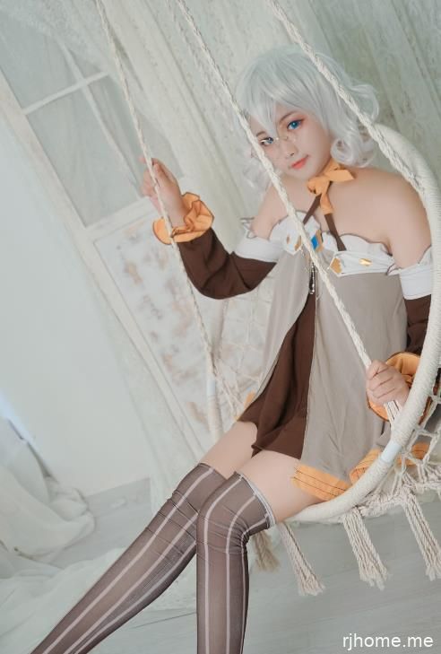 2111045 二一不是二一 写真9套合集 47P-108M 秒传