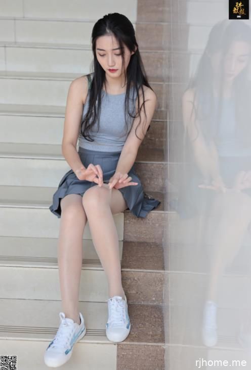 2111144  [丝慕特写集] 2019.10.08 TX003 小丝妹-双双   89P-170M   秒传