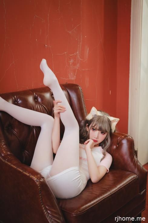 2111092  面饼仙儿 -  丝袜奶茶  41P-536M   秒传