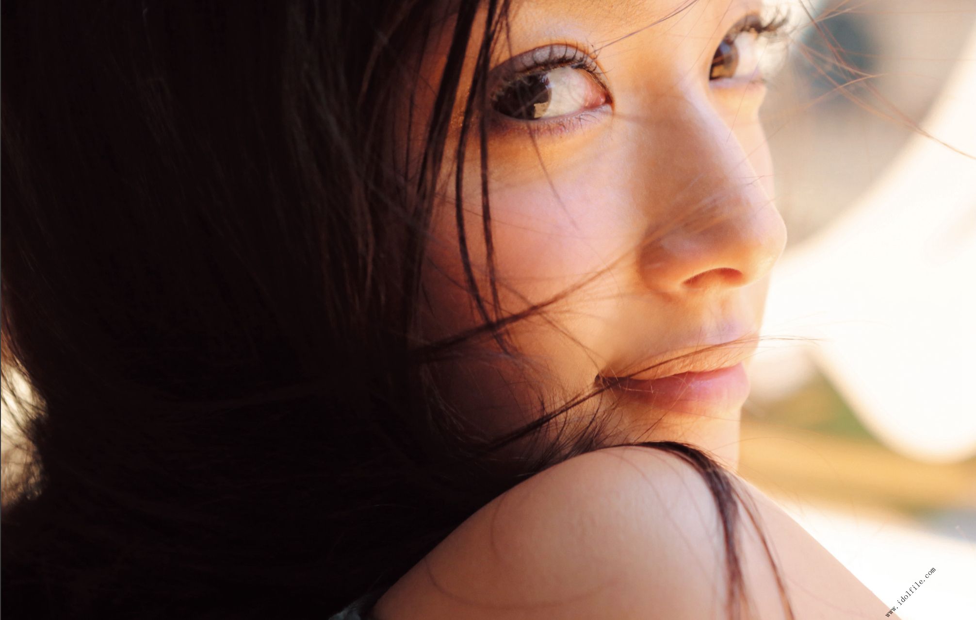 [CAT015]菜々緒 - 超絶美脚写真集1028_24(2012.10.28)