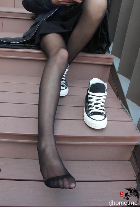 2112291 YM传媒 - 楼梯超短裙黑丝学妹   165P+1V-958M   秒传