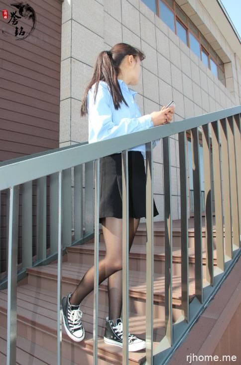 2112291 YM传媒 - 楼梯超短裙黑丝学妹   165P+1V-958M   秒传