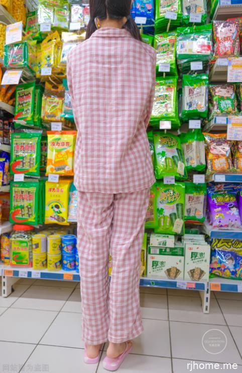 2112151  森萝财团 有料050  81P+1V-3G   秒传