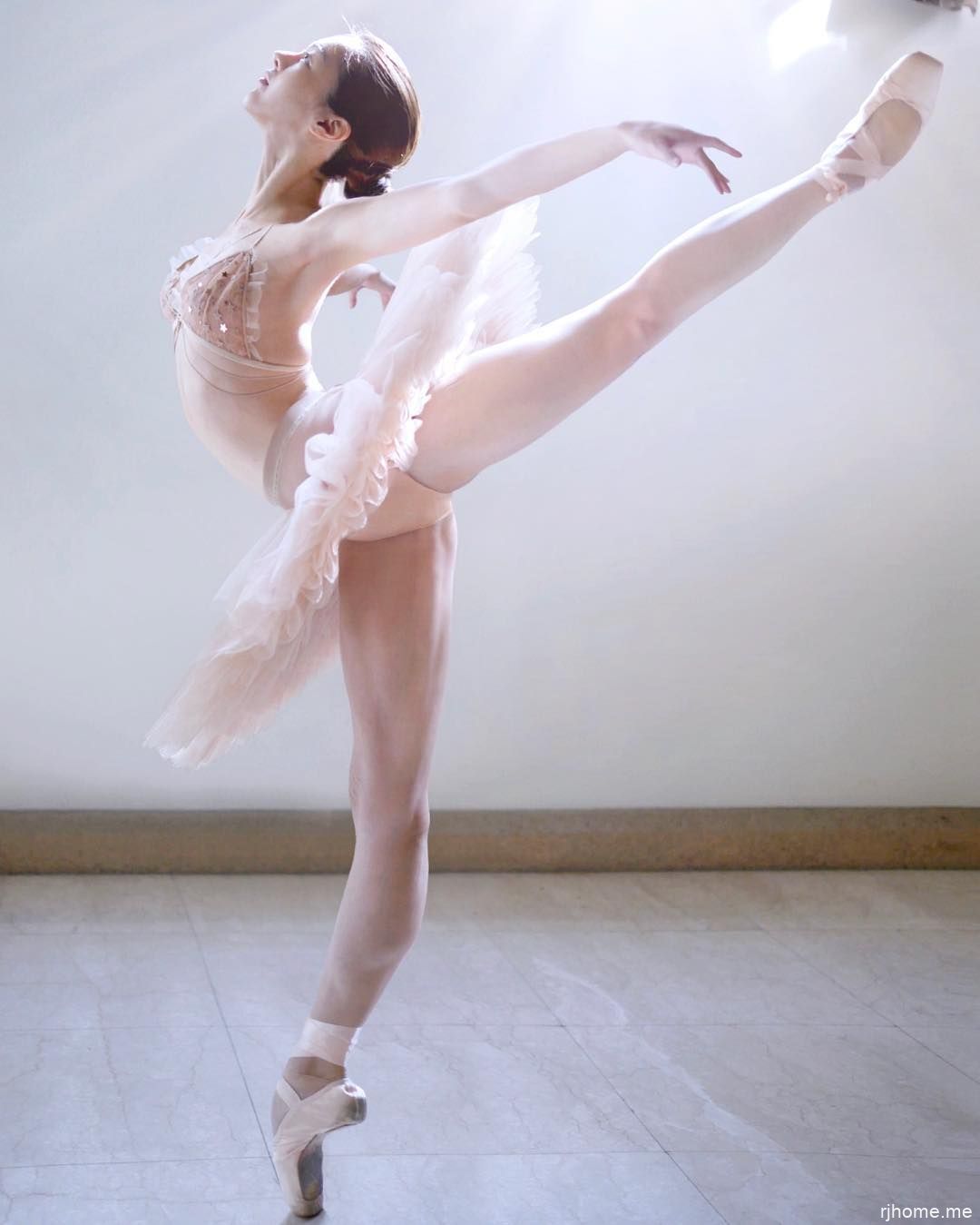 【001】Instagram  cathrynli 超健康的健身美女[300P+100V/1.35G]【度盘+秒传】