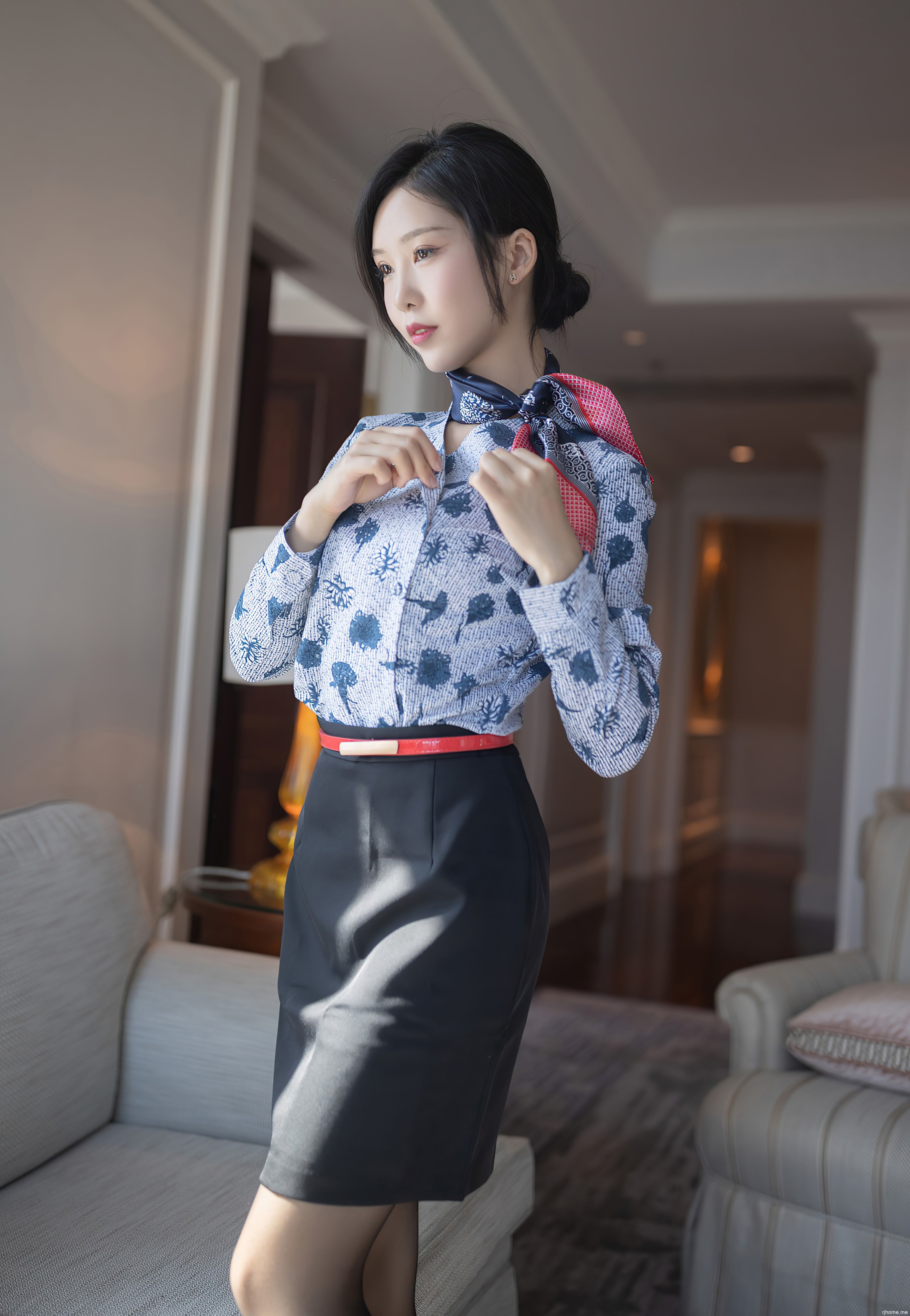 [002]抖娘利世-黑丝美腿[度盘][791P739M]