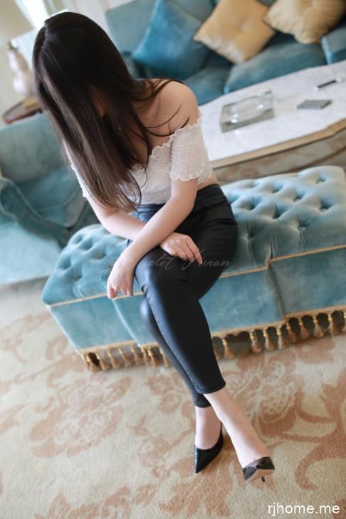 2202214  丝袜美腿博主安乔乔儿35套合集打包  3740P+7V-24.1G  秒传