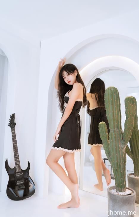 2202253  萌芽儿o0 -  吊带睡衣 12P-71M   秒传