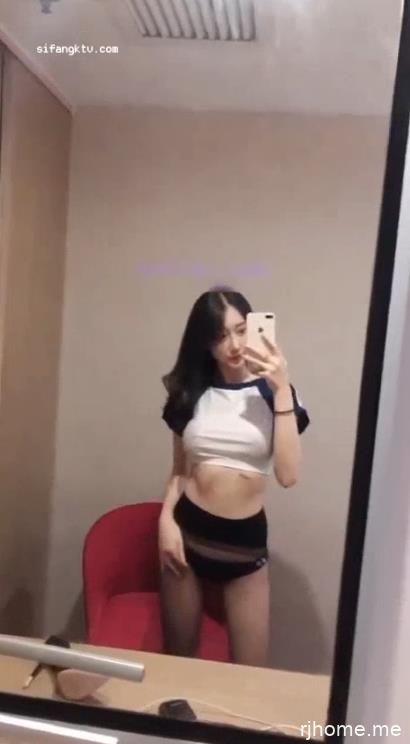 2202222  秀人网 玥儿玥er视频写真  48P+31V-1.6G   秒传