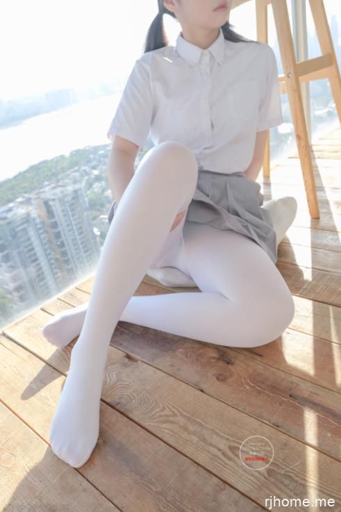 2202031  森萝财团 有料 50   172P-1.37G  秒传