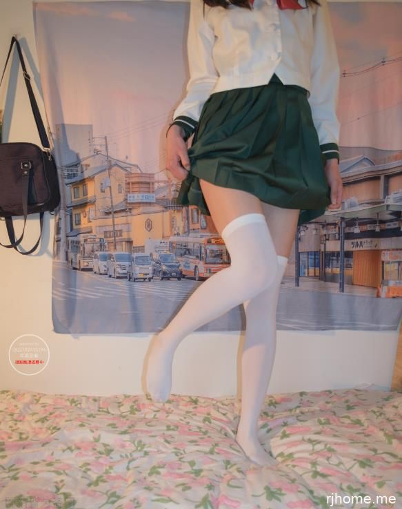 2202031  森萝财团 有料 50   172P-1.37G  秒传