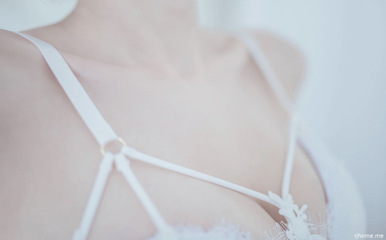 「你的负卿」美少女私房写真 白色蕾丝