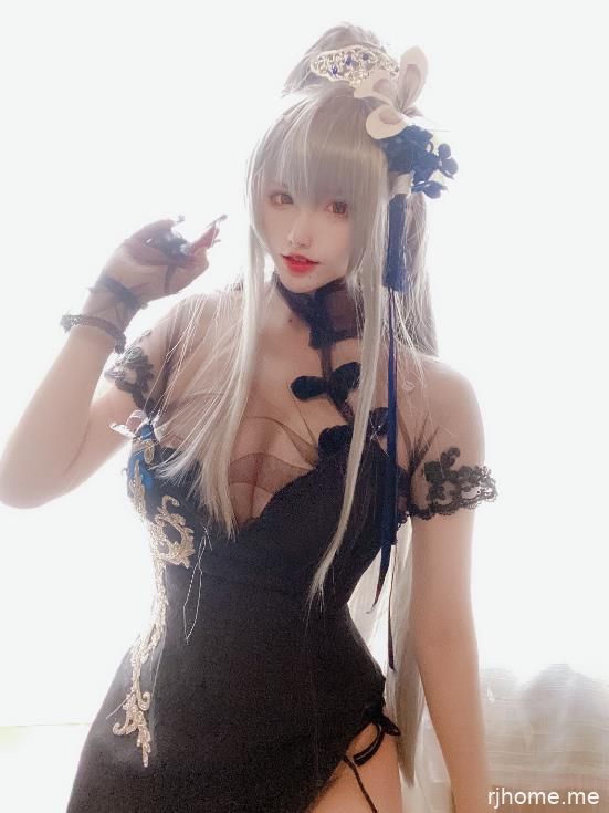 2203168  起司块 - 6194旗袍自拍   28P+13V-186M  秒传