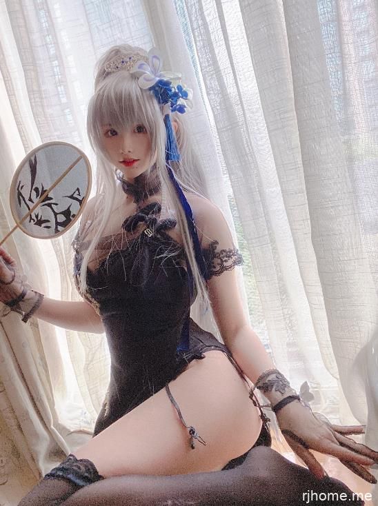 2203168  起司块 - 6194旗袍自拍   28P+13V-186M  秒传