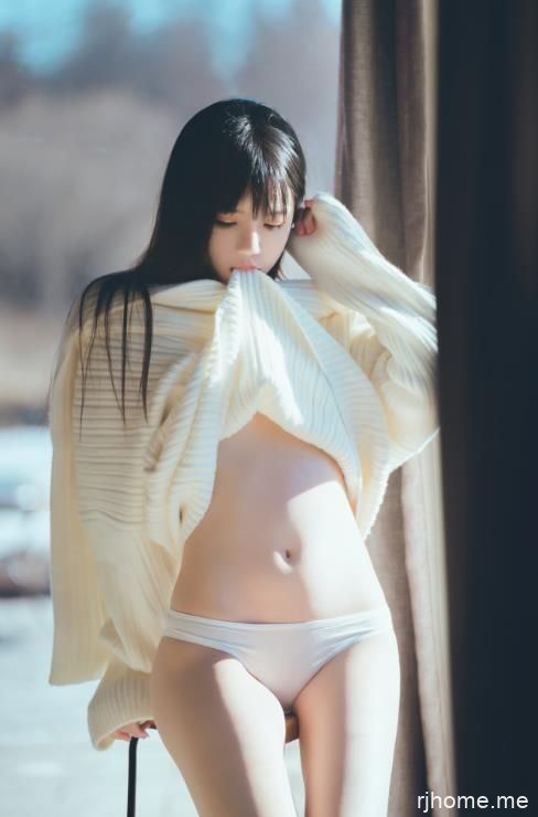 2203159  桜桃喵 -  暖暖02 35P-649M   秒传