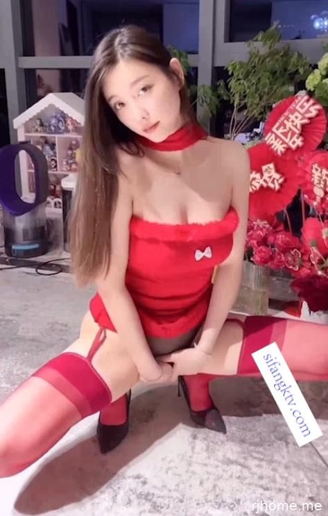 2203296  秀人 杨晨晨 视频写真两套  2V-465M  秒传