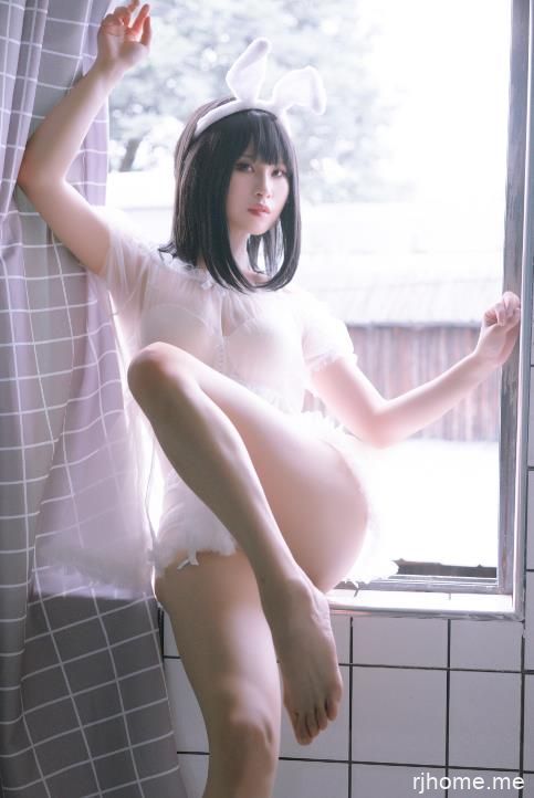 2204054  动漫博主田璐璐 - 浪漫白兔 29P-70M