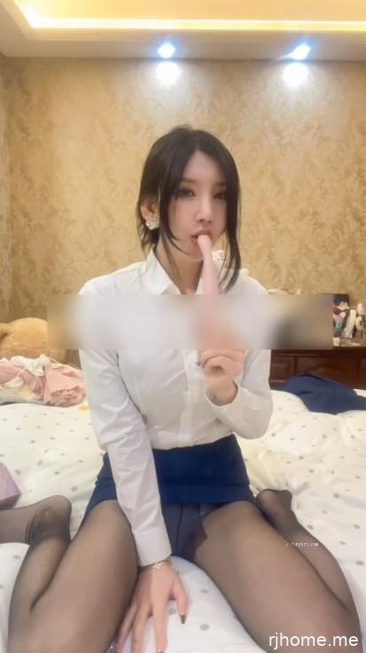 2204045  秀人 周于希 土豪私定  1V-689M