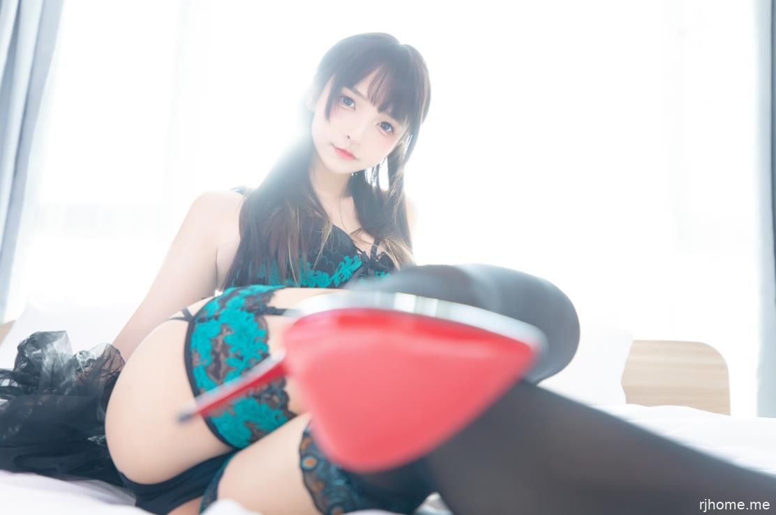 2205103（评论可见）  神楽坂真冬 -  绿野仙踪  75P-186M