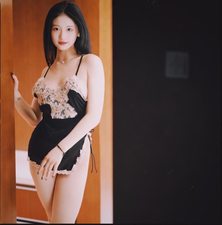 22042909  希威社新约模特彤彤  41P-174M  秒传不亏