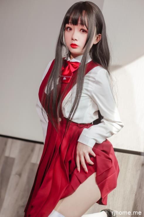 22051214（评论可见）  日奈娇  -  JK少女红裙  28P-276M