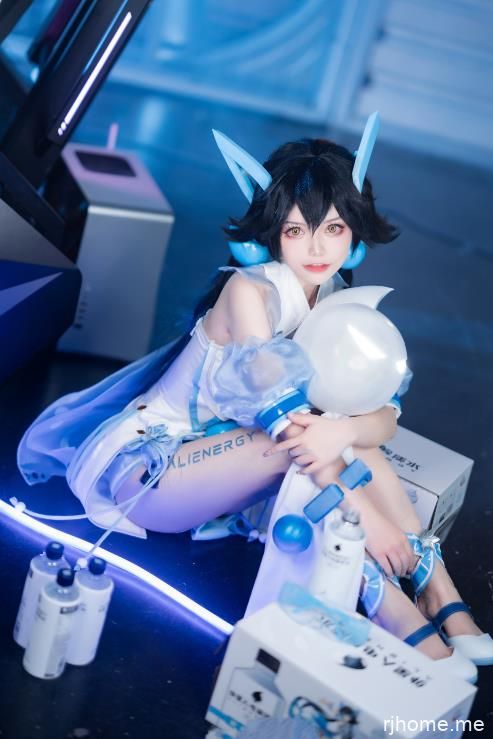 22051813 六二二同学8套 92P-690M