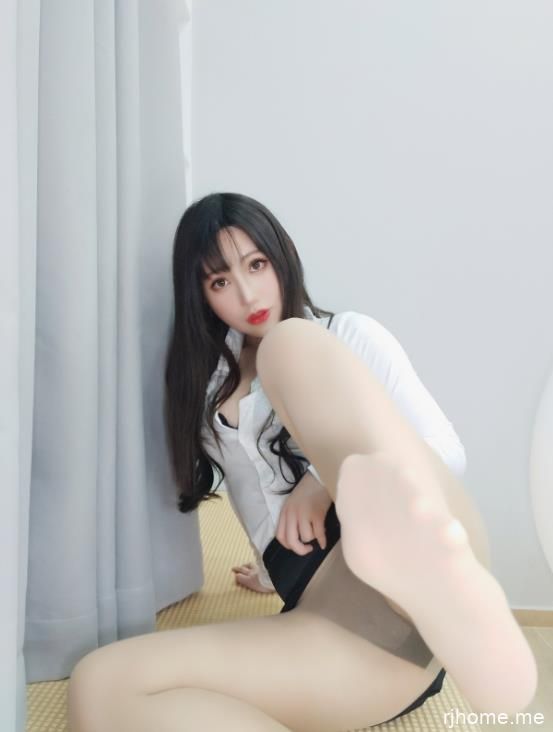 22051304（评论可见）  木之本果 - 真爱粉专属12月-01月合集  51P-140M