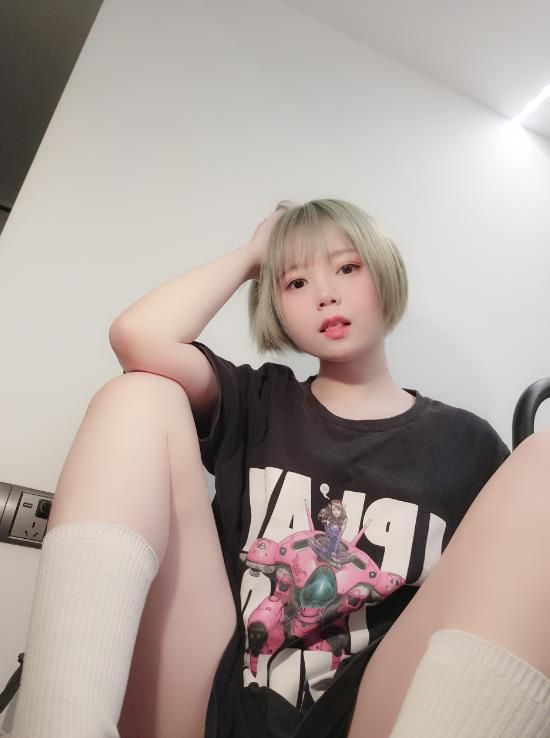 22052310(评论可见) きょう肉肉合集 274V-22.8G