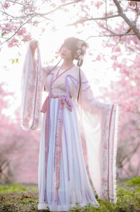 22061806 （评论可见） Nyako喵子 -  樱花汉服 花神祈愿    52P-219M